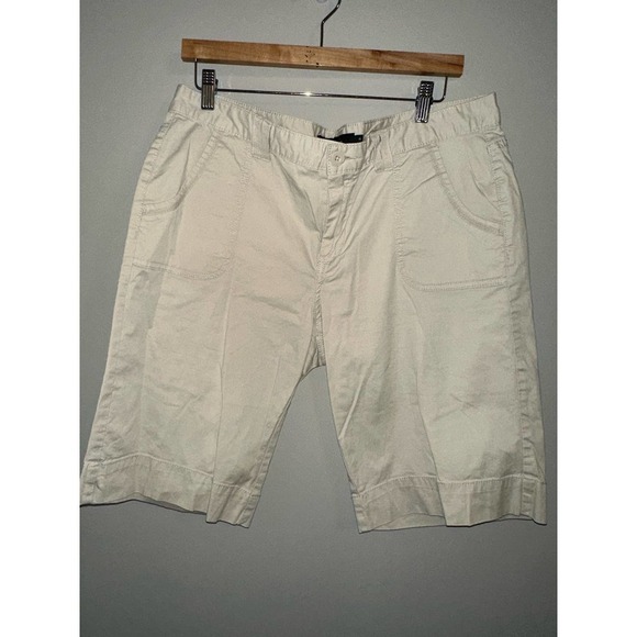Calvin‎ Klein Khaki Cargo Shorts -  size 14 - Picture 1 of 3